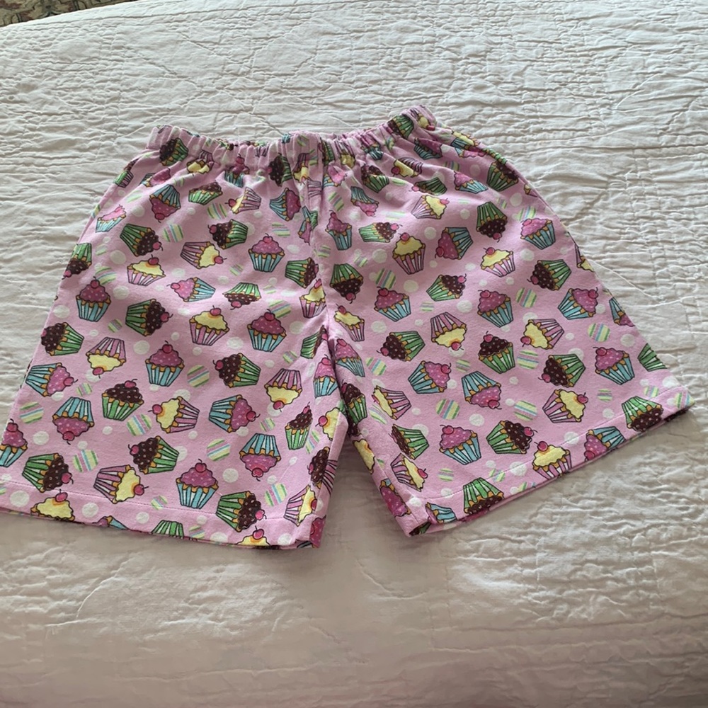 HANDMADE PJ SHORTS CHILDRENS SZ 8 CUP CAKES PINK/BLUE COTTON FLANNEL (INS 6 1/2”